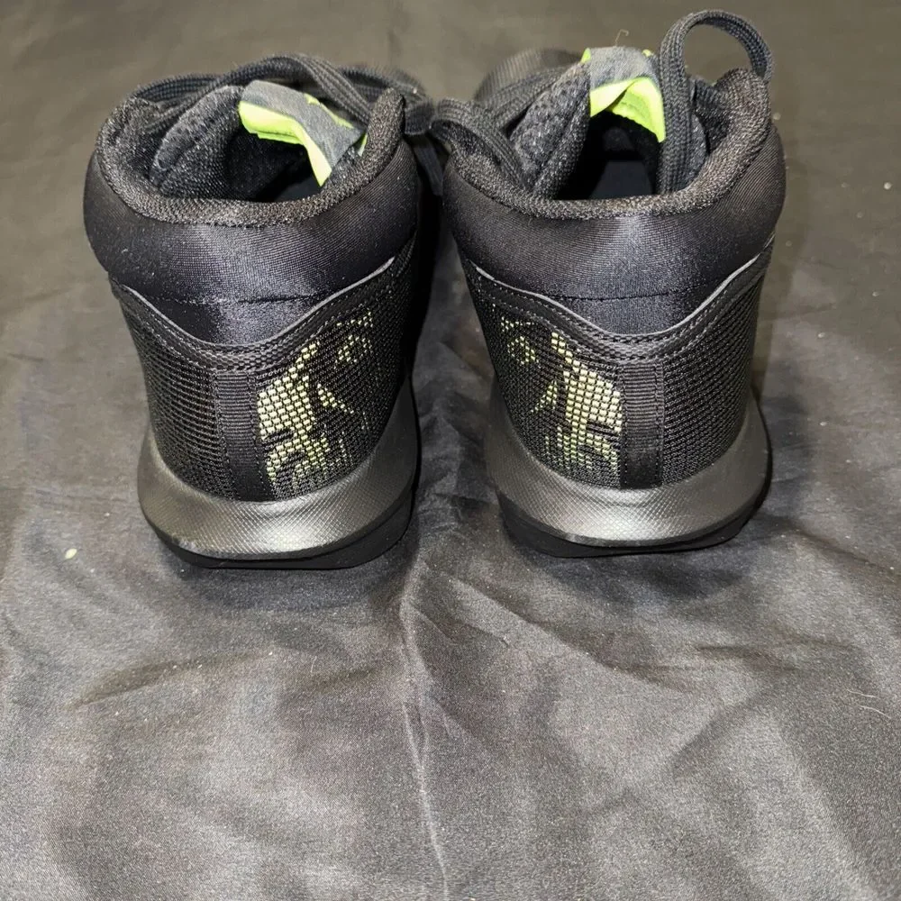 Nike LeBron Witness 8‎ 'Dunkman' FB2239-002 Men's Size 11 Green Black Basketball